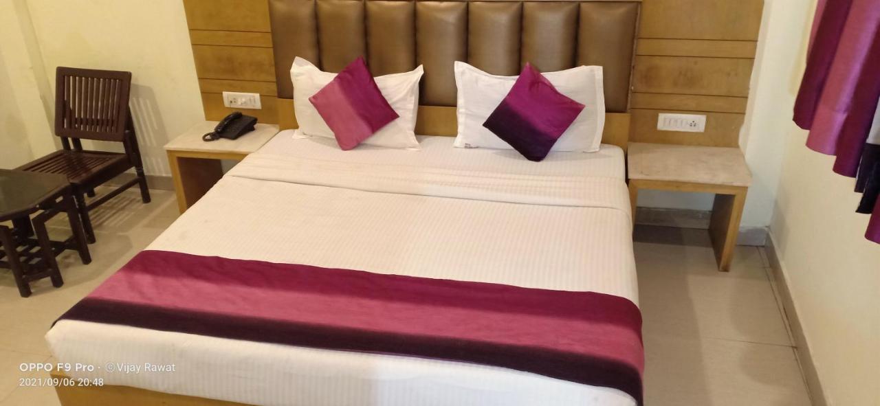 Hotel Golden Gate New Delhi Eksteriør bilde