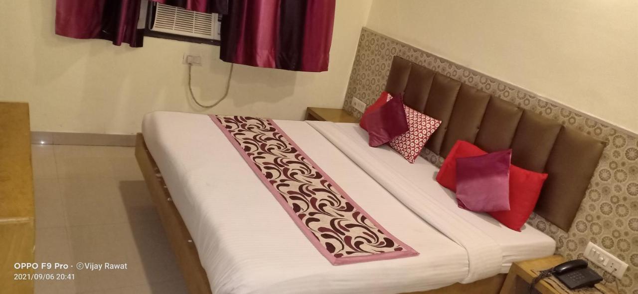 Hotel Golden Gate New Delhi Eksteriør bilde